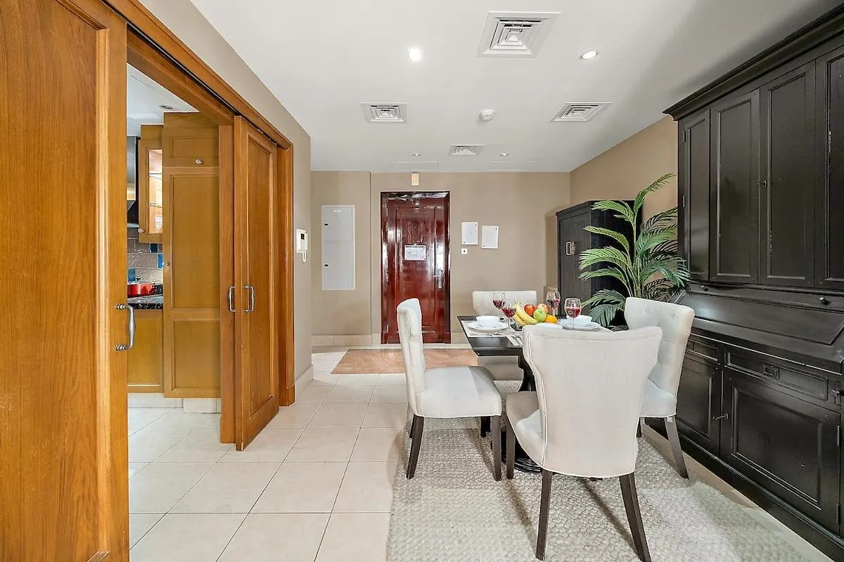 First Class 2Br Charming Old Town Retreat Dubai