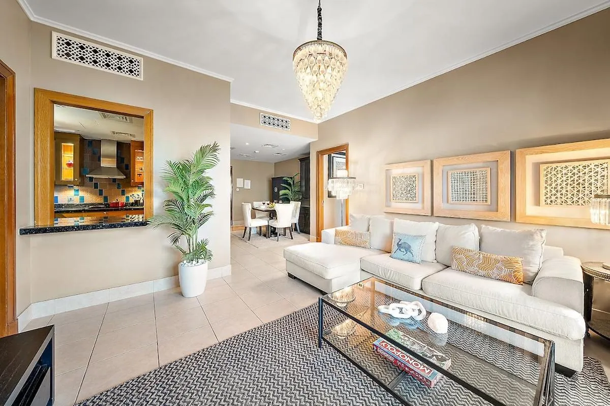Apartment First Class 2Br Charming Old Town Retreat Dubai