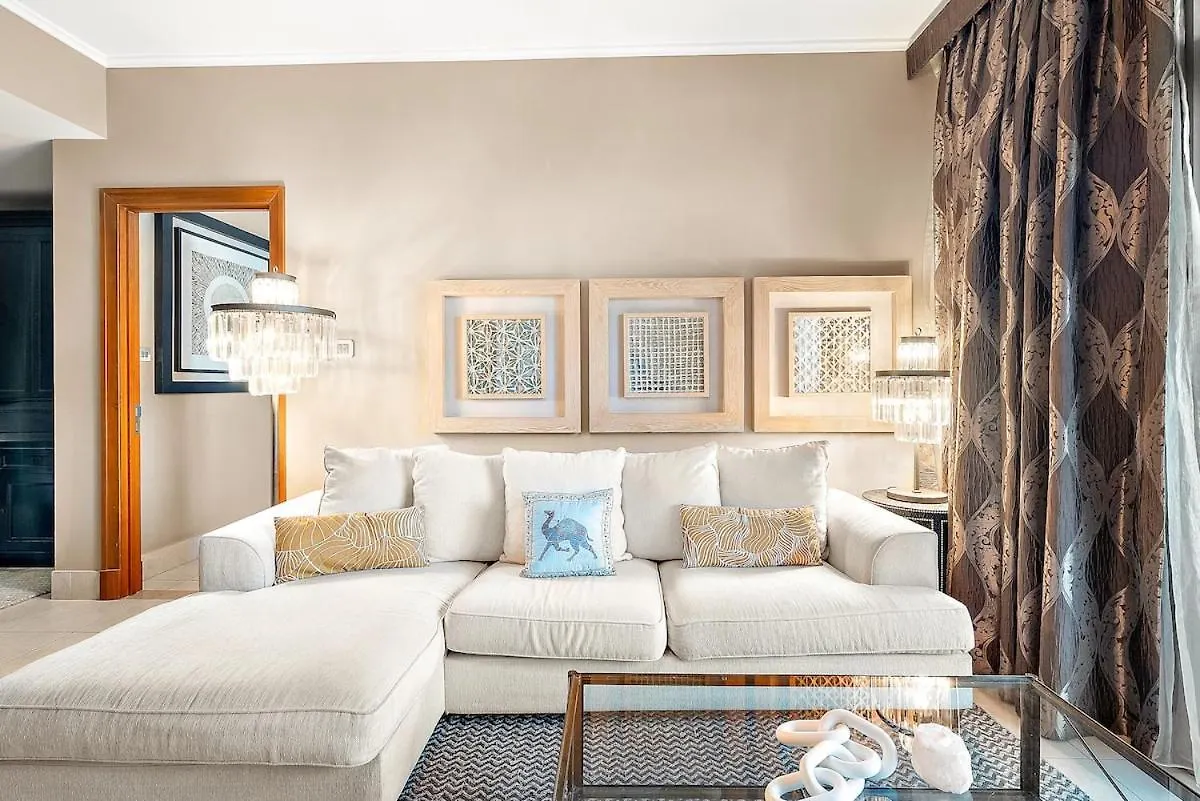 First Class 2Br Charming Old Town Retreat Dubai