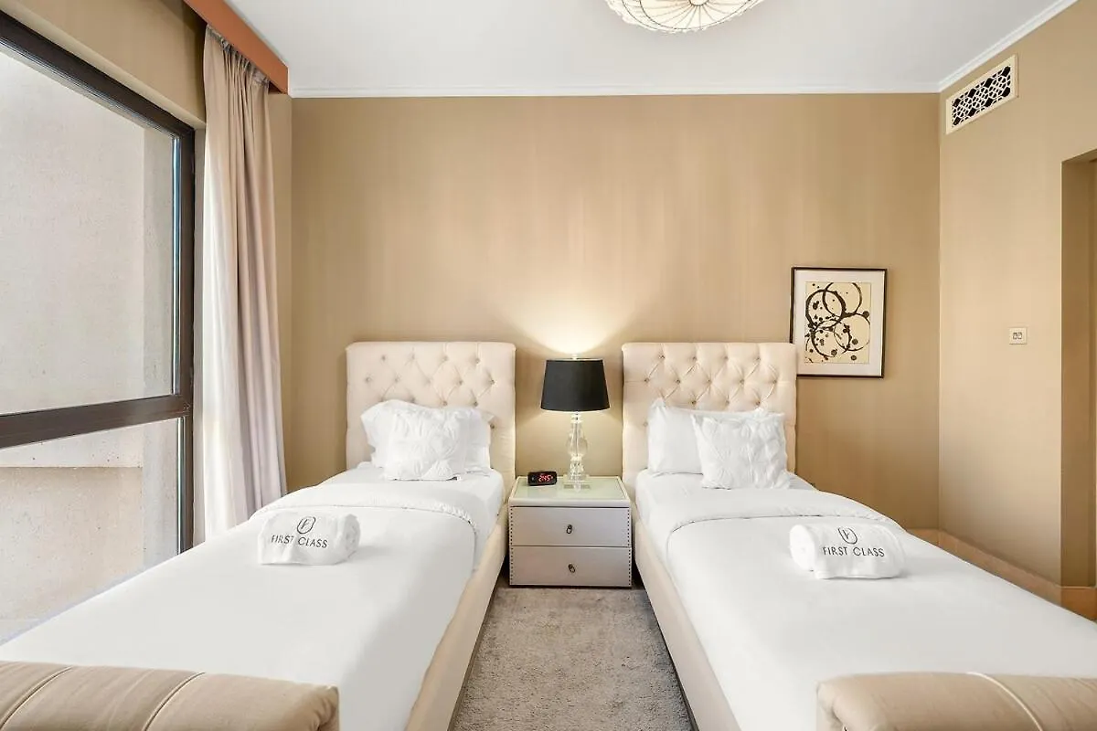 First Class 2Br Charming Old Town Retreat Dubai