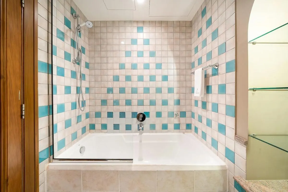 First Class 2Br Charming Old Town Retreat Dubai Apartment